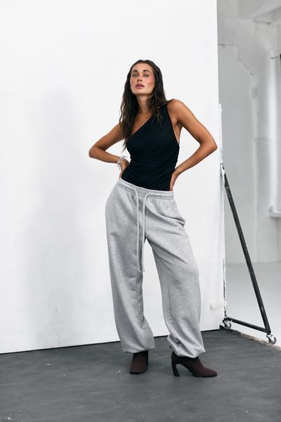 Спортивні палаццо з затяжками сірий меланж, XL-2XL (110см) sportyvni-palatstso-z-zatiazhkamy-siryi-melanzh-xl-2xl-110sm/ фото